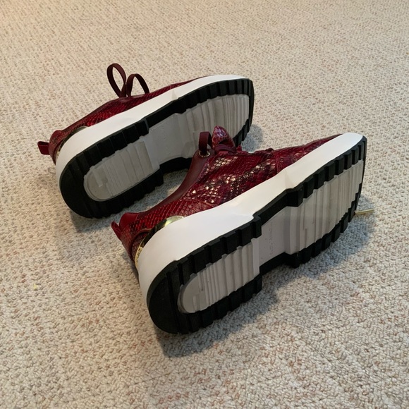 Micheal Kors shoes - Picture 8 of 10